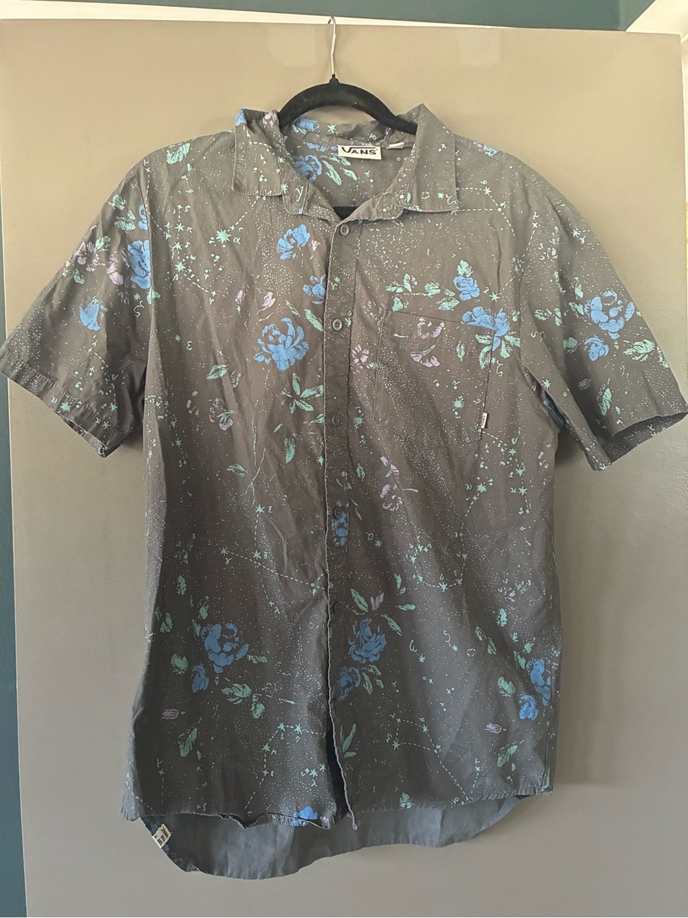 Vans Black Short-Sleeve Floral Button-Up Shirt